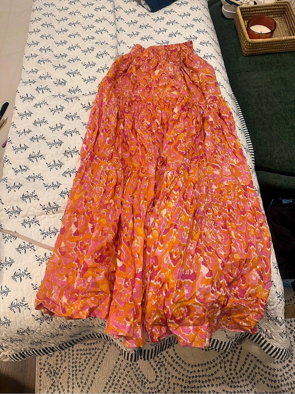 Abstract Maxi Skirt in Pink & Orange Size Small Like New. Has pockets!!!